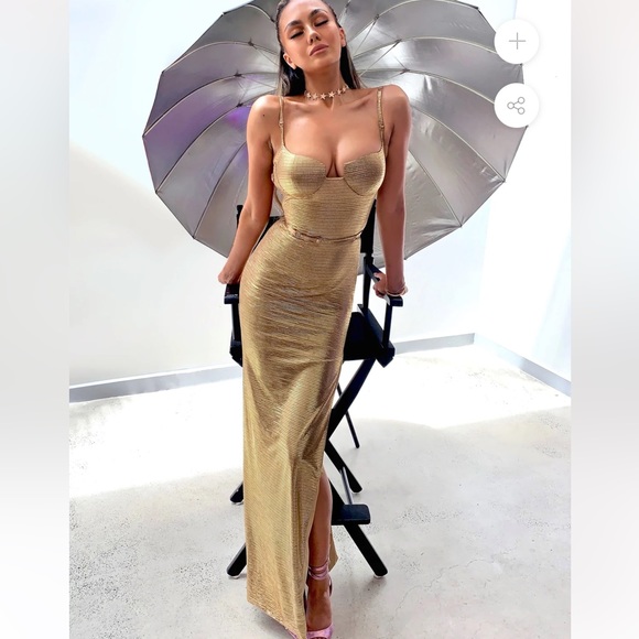 Gemeli Power size small gold gown - Picture 2 of 5